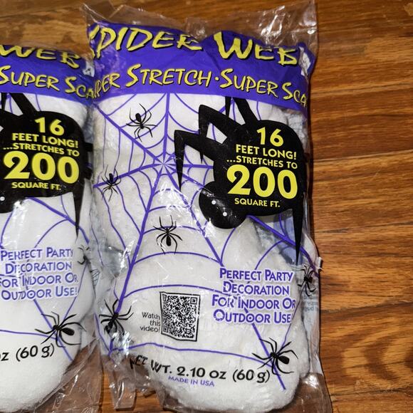 NEW 3 packs Super Stretch Spider Web Hallowen Decoration White 600 Sq Ft Total - Picture 2 of 4
